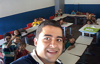 Joabson Luiz Pereira em sala de aula
