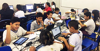 Escola Municipal Professor Waldir Garcia, inspirada pelo Aula Digital, da Fundação Telefônica