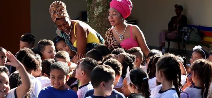 Projeto Adeola ensina história da África nas escolas