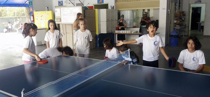 mesa de ping-pong na escola pública Maria Luíza Fornasier Franzin