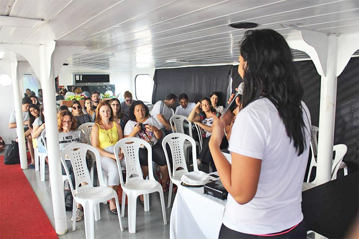 Projeto Barco Hacker, na Amazônia, promove oficinas e palestras que levam tecnologia e inovação a comunidades de Belém