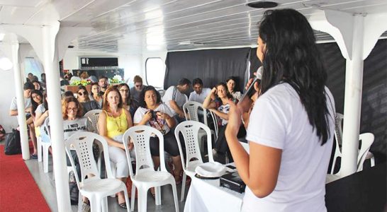 Projeto Barco Hacker, na Amazônia, promove oficinas e palestras que levam tecnologia e inovação a comunidades de Belém