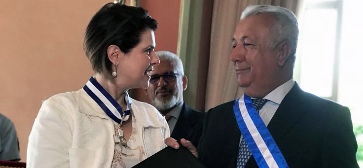 A Fundação Telefônica Vivo recebeu a medalha da Ordem do Mérito Aperipê, uma das mais altas condecorações de Sergipe
