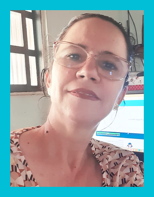 Imagem da Professora Débora Pizapio Moreno