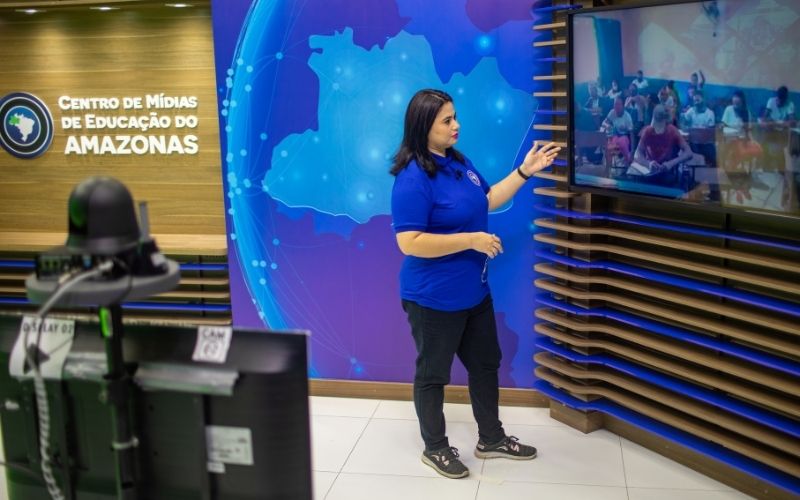 Imagem mostra os estúdios do Centro de Mídias de Educação do Amazonas