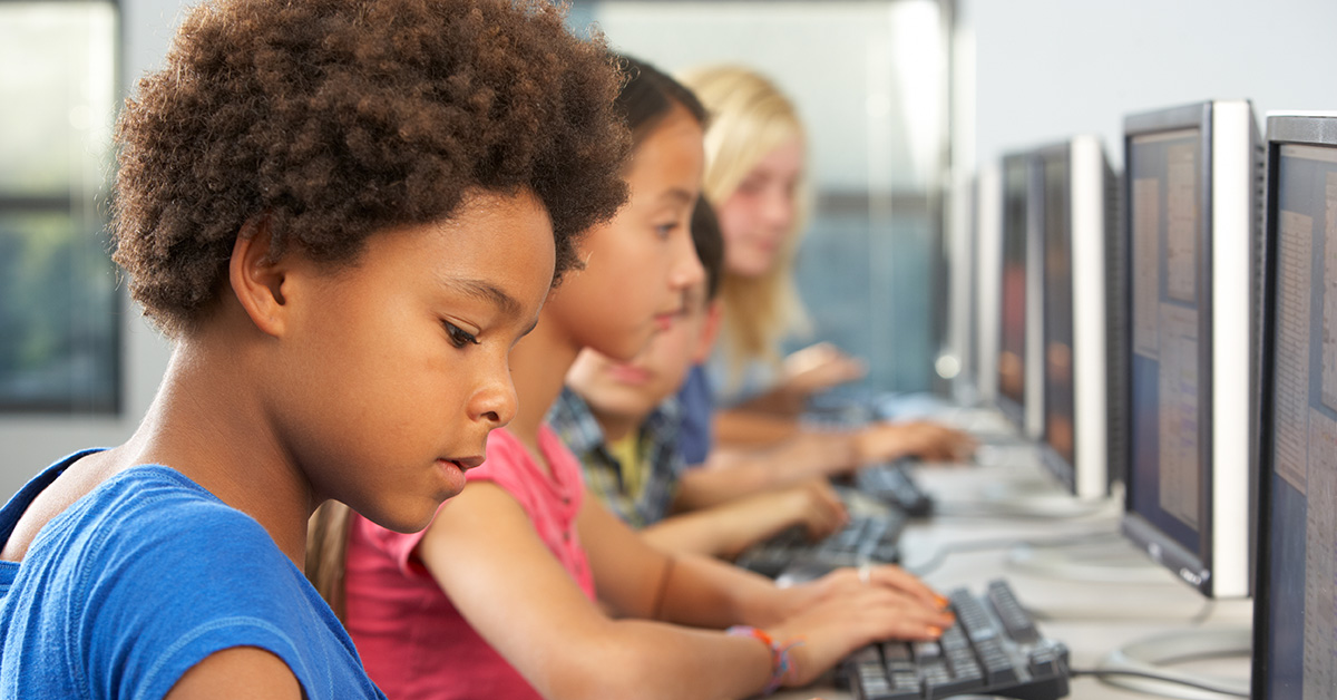 Imagem ilustra a matéria sobre a Pesquisa TIC Educação 2023