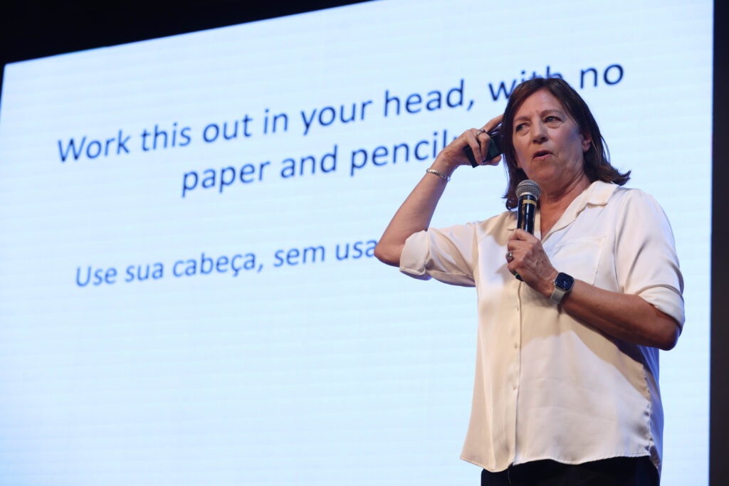 Jo Boaler. Foto: Tiago Queiroz/Jeduca