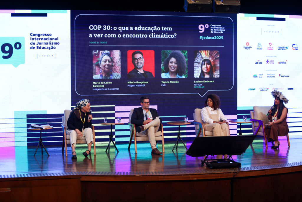 Maria do Carmo Barcellos, Márcio Gonçalves, Tayana Narcisa e a mediadora Luciene Kaxinawá. Foto: Tiago Queiroz/Jeduca