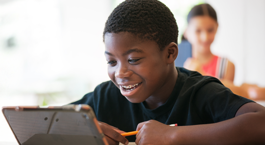 IA na educação: nota técnica inédita traz orientações práticas para integrar a IA aos currículos das redes