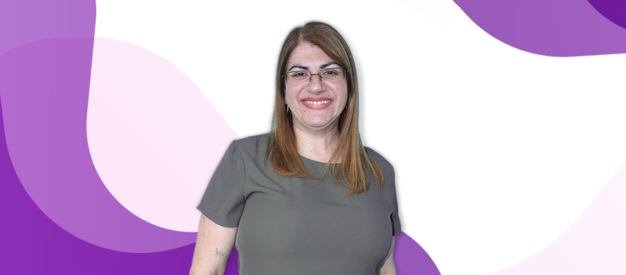 Imagem ilustra a matéria que exemplifica o termo Débora Garofalo ensino tecnologia