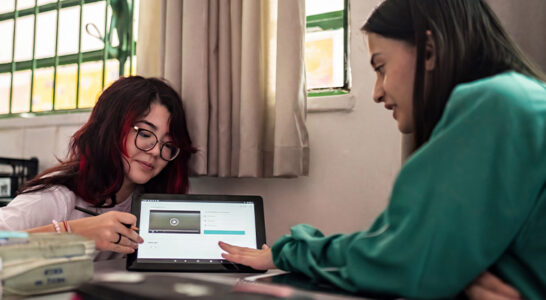 O que é microlearning e por que a metodologia vem ganhando espaço no contexto educacional
